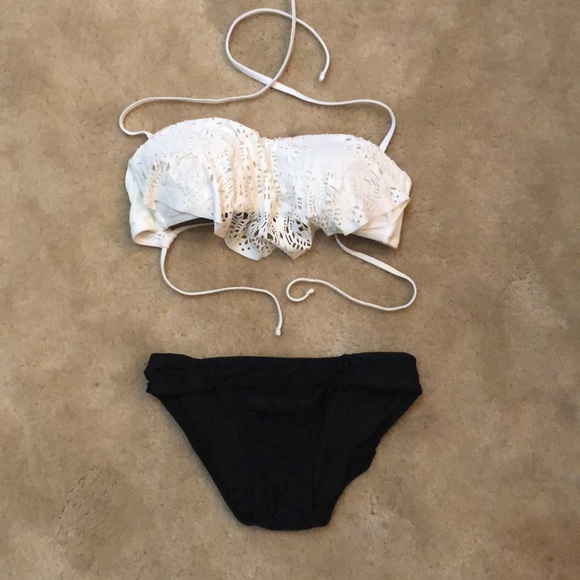 Xhilaration Other - flowy adjustable swim suit top